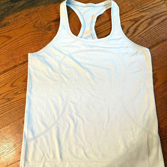 Lululemon Swiftly Tech Racerback athletic tank, green, hip length - Picture 1 of 1
